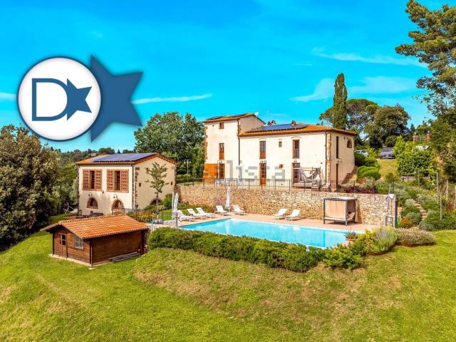 Case e ville in vendita di 462 m² in Località Cerrine