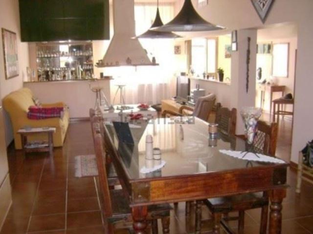 Case e ville in vendita di 463 m²