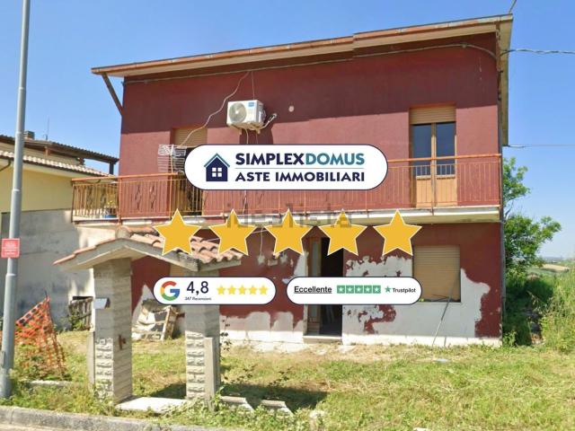 Case e ville in vendita di 463 m² in Via Montecucco