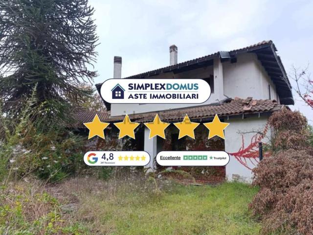 Case e ville in vendita di 463 m² in Frazione Castiglione