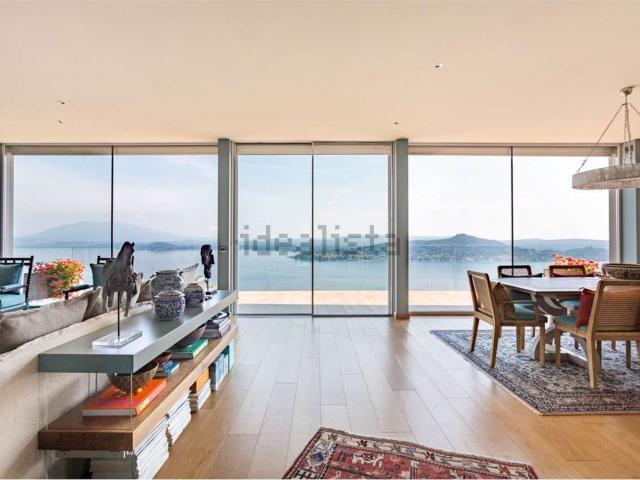 Case e ville in vendita di 466 m²