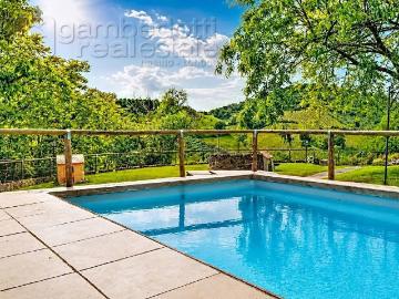 Case e ville in vendita di 466 m²