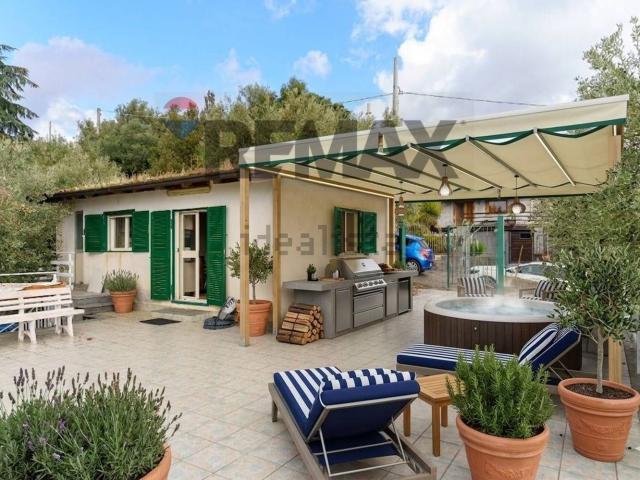 Case e ville in vendita di 46 m² in Via Calatafimi