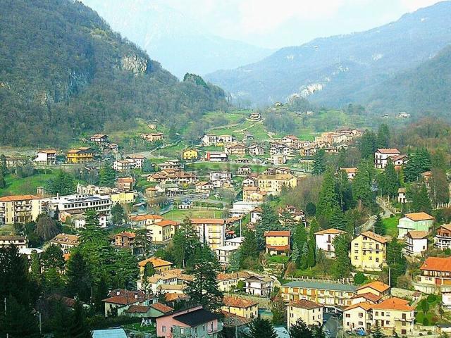 Case e ville in vendita di 470 m²