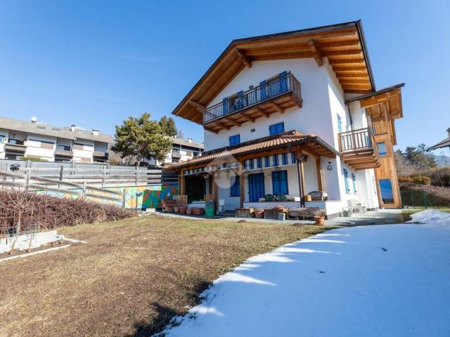 Case e ville in vendita di 470 m² in Via Daiano, 16