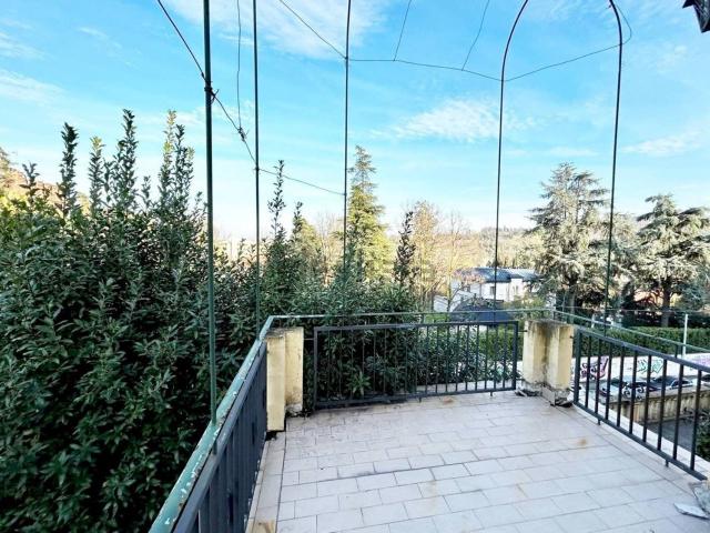 Case e ville in vendita di 470 m² in Via dell&apos Angelo Custode, 2