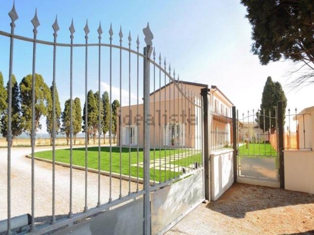 Case e ville in vendita di 471 m²