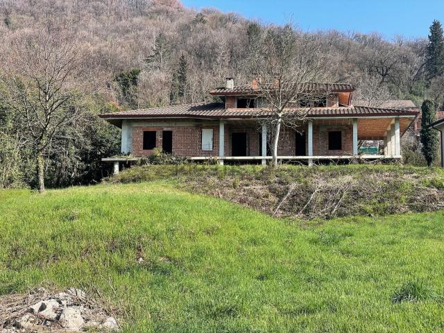 Case e ville in vendita di 471 m² in Via Stentarie