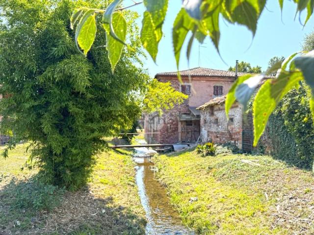 Case e ville in vendita di 474 m² in Vicolo Ponte Sauro, 7