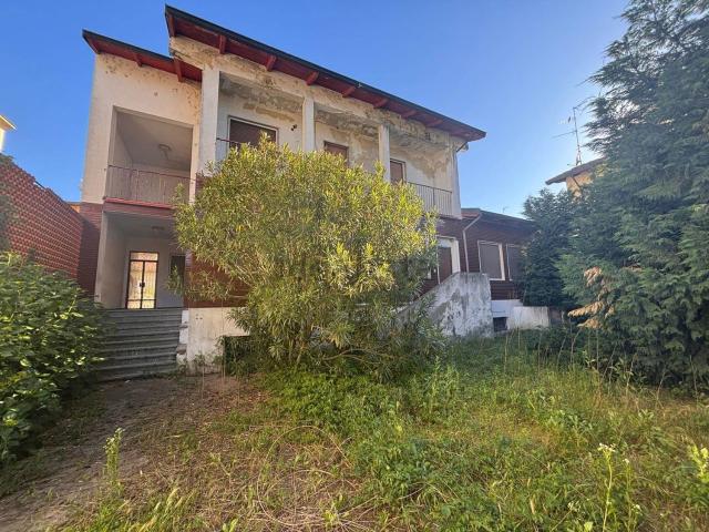 Case e ville in vendita di 475 m²