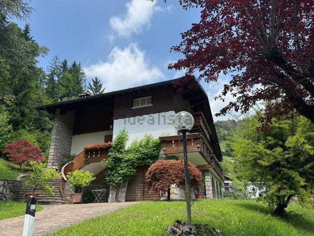 Case e ville in vendita di 476 m² in Via San Marco