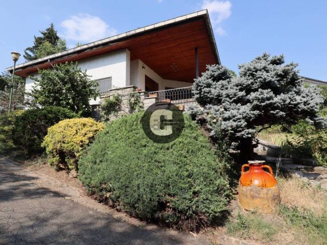 Case e ville in vendita di 476 m² in Via Traforo, 7