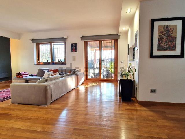 Case e ville in vendita di 480 m²