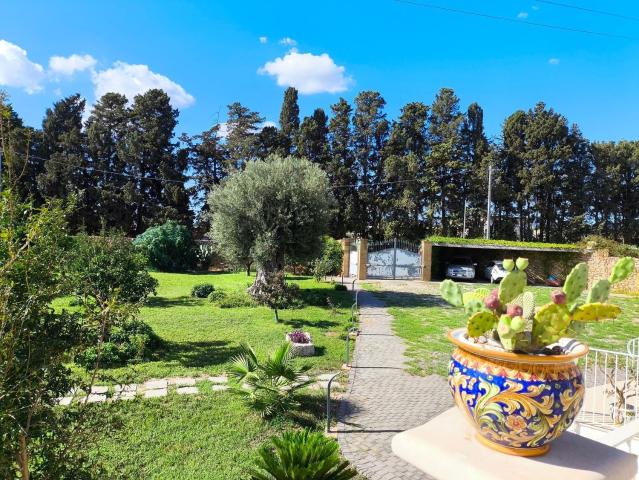 Case e ville in vendita di 480 m²