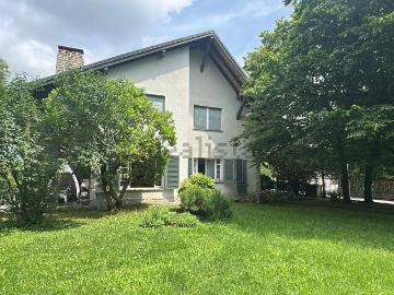 Case e ville in vendita di 480 m² in Via Giovanni Pascoli, 9