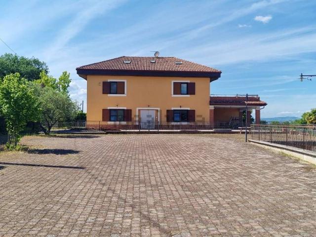 Case e ville in vendita di 480 m² in Contrada Bosco