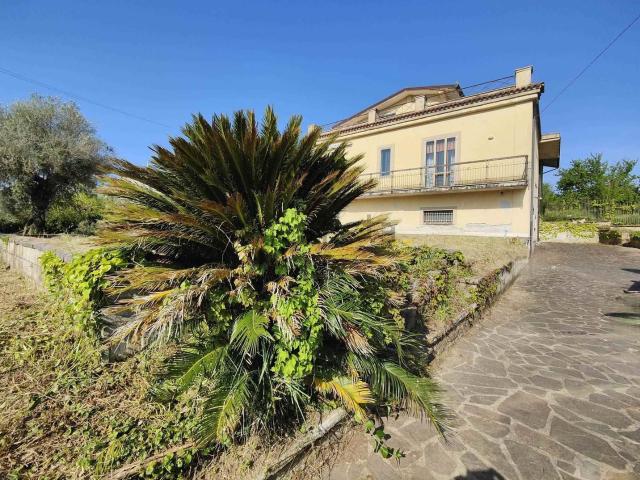 Case e ville in vendita di 480 m² in Contrada San Vincenzo, 22