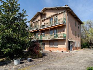 Case e ville in vendita di 480 m² in Strada Mutta