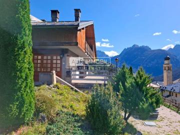 Case e ville in vendita di 480 m² in Strada Senza Nome, 7