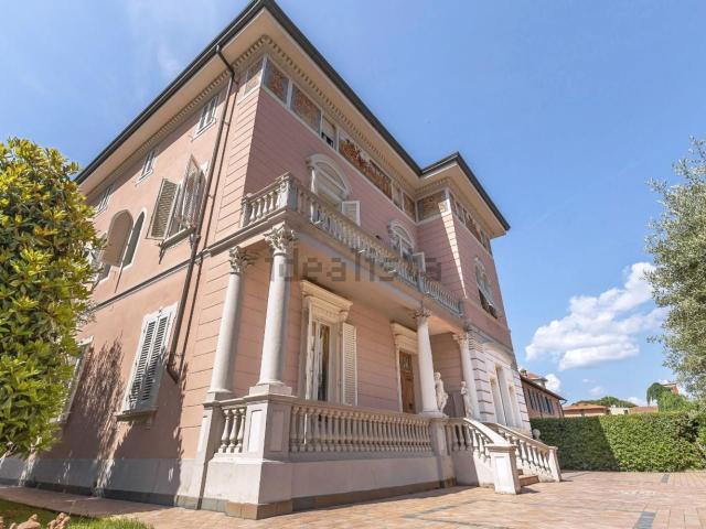 Case e ville in vendita di 480 m² in Strada Provinciale 44