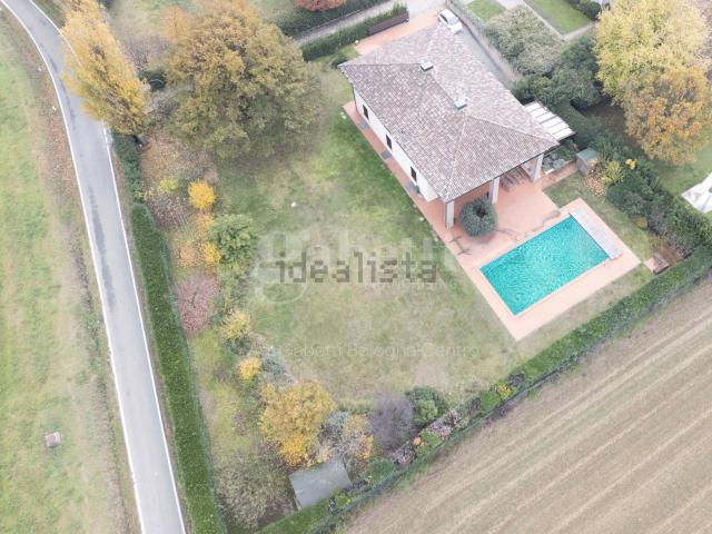 Case e ville in vendita di 483 m² in Via Russo