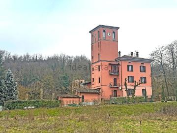 Case e ville in vendita di 483 m² in Località Zaffignano