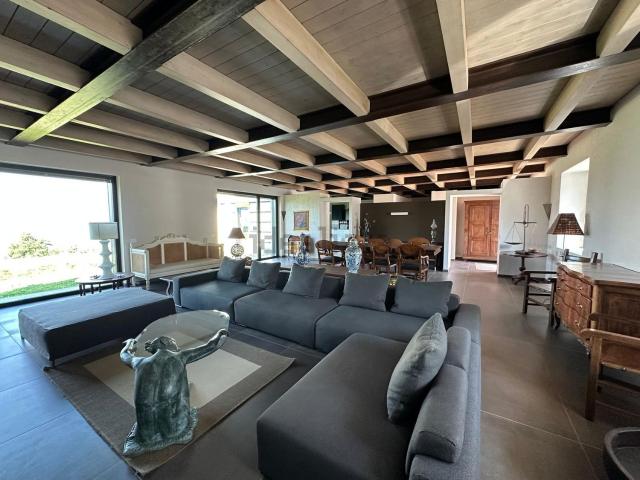 Case e ville in vendita di 485 m²