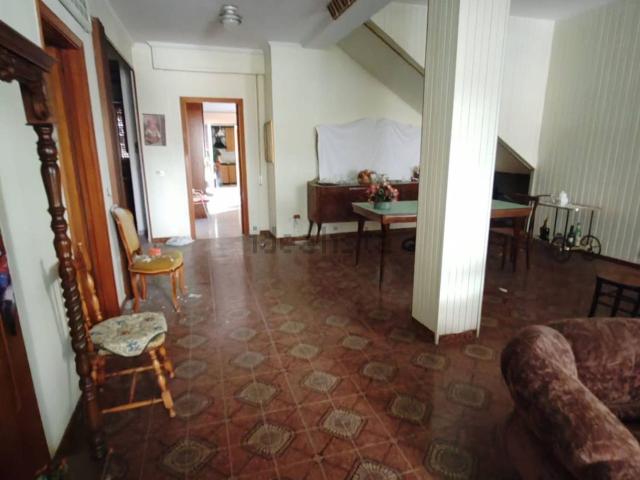 Case e ville in vendita di 486 m² in Via Milano, 12