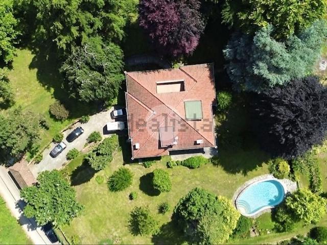 Case e ville in vendita di 486 m² in Strada Barano, 6