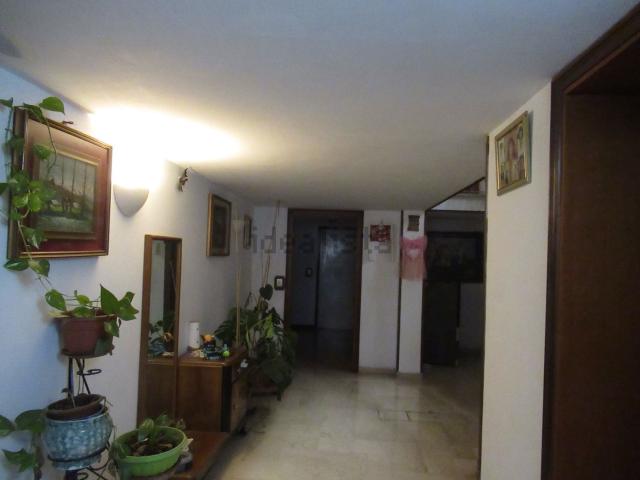Case e ville in vendita di 488 m² in Via Dante Alighieri