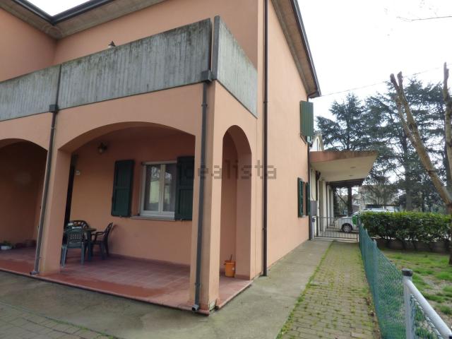 Case e ville in vendita di 488 m² in Via Fiumazzo