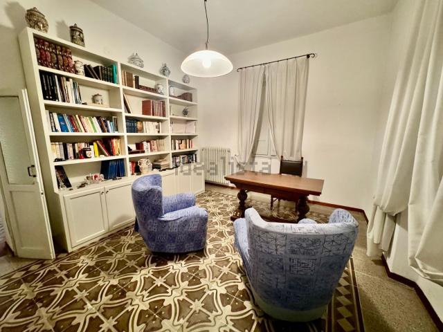 Case e ville in vendita di 488 m² in Via XXV Aprile