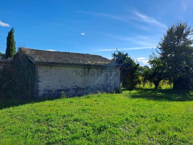 Case e ville in vendita di 48 m² in Via Carbonara