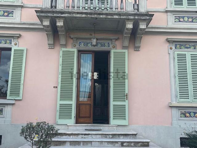 Case e ville in vendita di 490 m²
