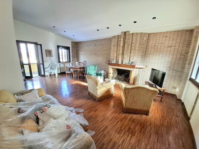Case e ville in vendita di 490 m² in Via Colli della Mula, 16