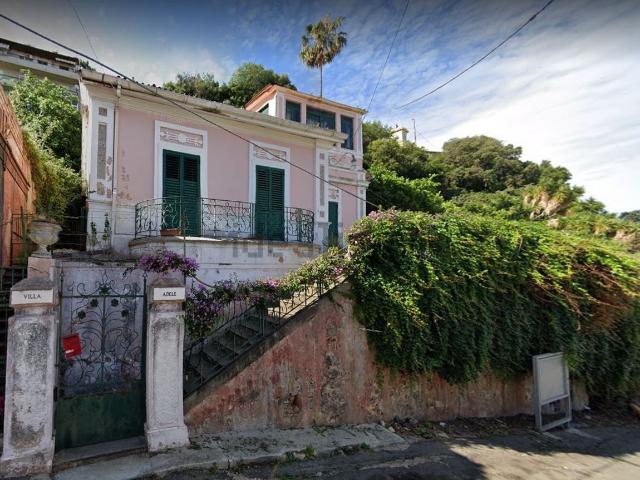 Case e ville in vendita di 490 m² in Via DELLA PIETRALISCIA, 1