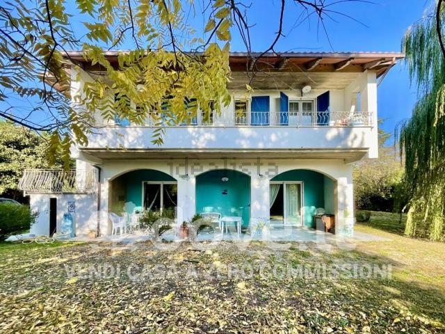 Case e ville in vendita di 495 m² in Via San Vincenzo Ferrer