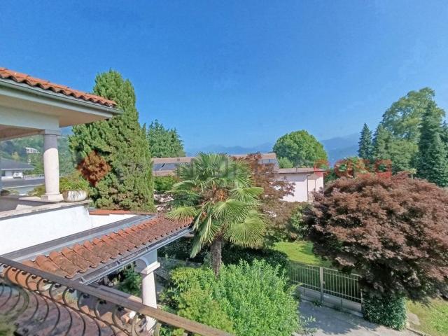Case e ville in vendita di 495 m² in Viale Lido