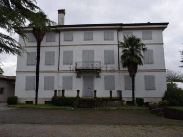 Case e ville in vendita di 496 m² in Via Dante Alighieri, 69