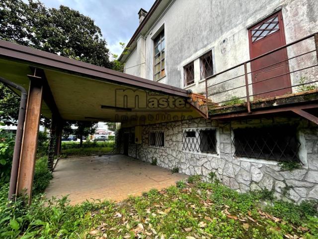 Case e ville in vendita di 500 m²