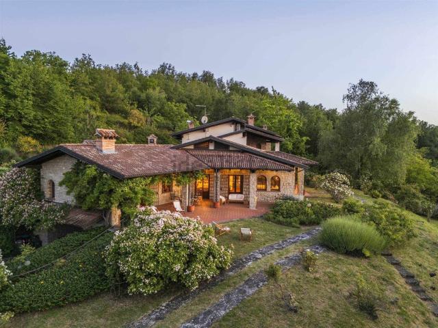 Case e ville in vendita di 500 m²