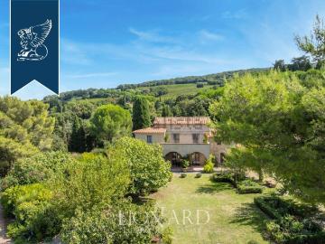 Case e ville in vendita di 500 m²
