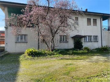 Case e ville in vendita di 500 m²