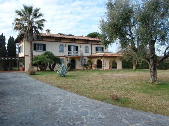 Case e ville in vendita di 500 m²
