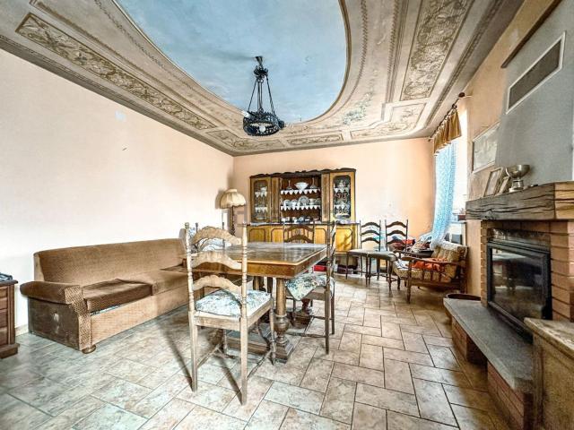 Case e ville in vendita di 500 m²