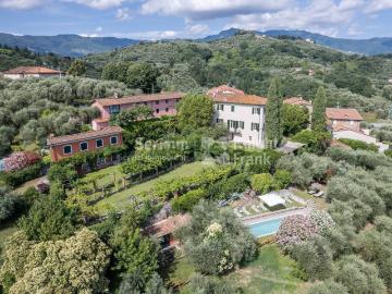 Case e ville in vendita di 500 m²