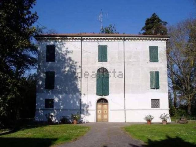 Case e ville in vendita di 500 m² in Via Chiesuola, 52