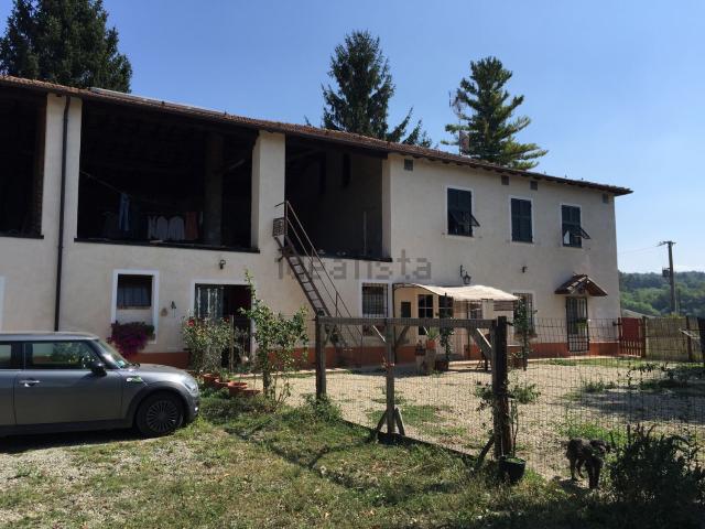 Case e ville in vendita di 500 m² in Via GUASCO