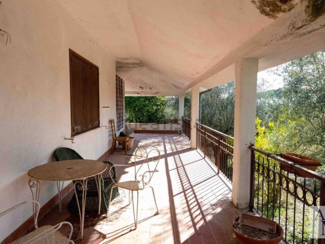 Case e ville in vendita di 500 m² in Via del Fosso degli Arcacci