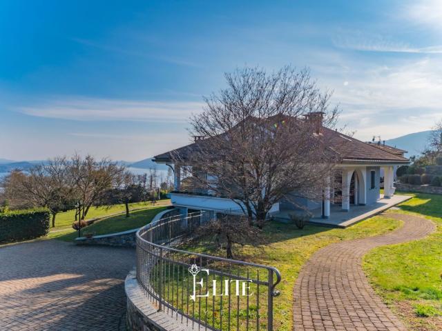 Case e ville in vendita di 500 m² in Via Meschiavino, 23